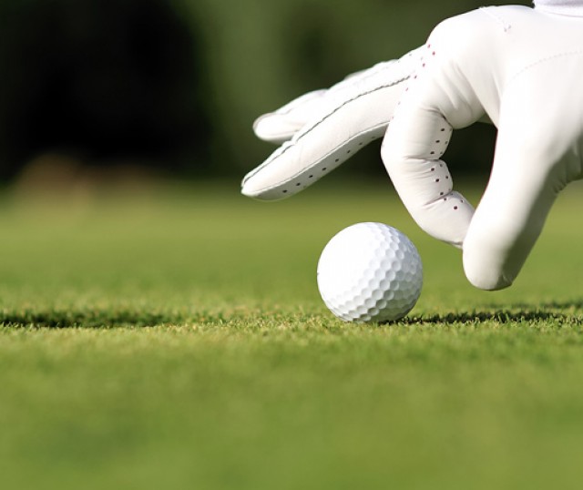 jugar-al-golf